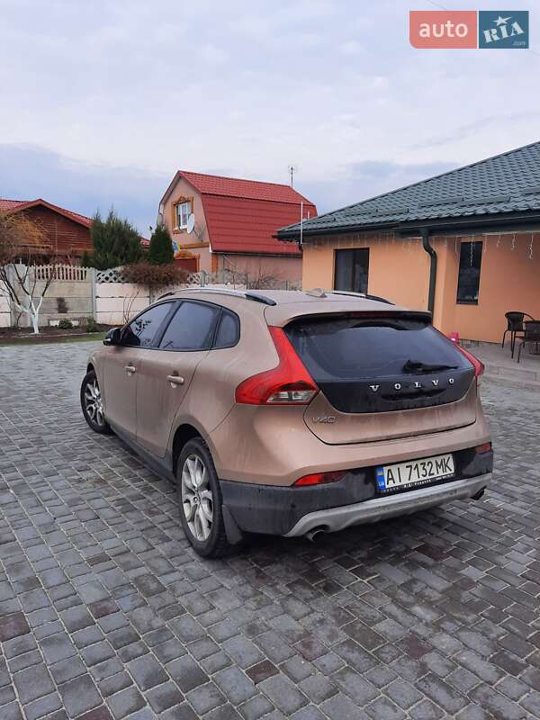 Хетчбек Volvo V40 Cross Country 2017 в Нетішині
