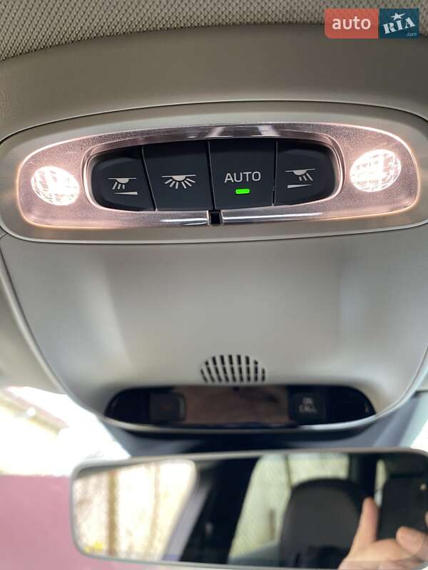 Хетчбек Volvo V40 Cross Country 2019 в Києві