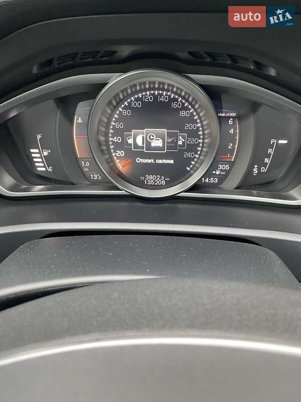 Хетчбек Volvo V40 Cross Country 2019 в Києві