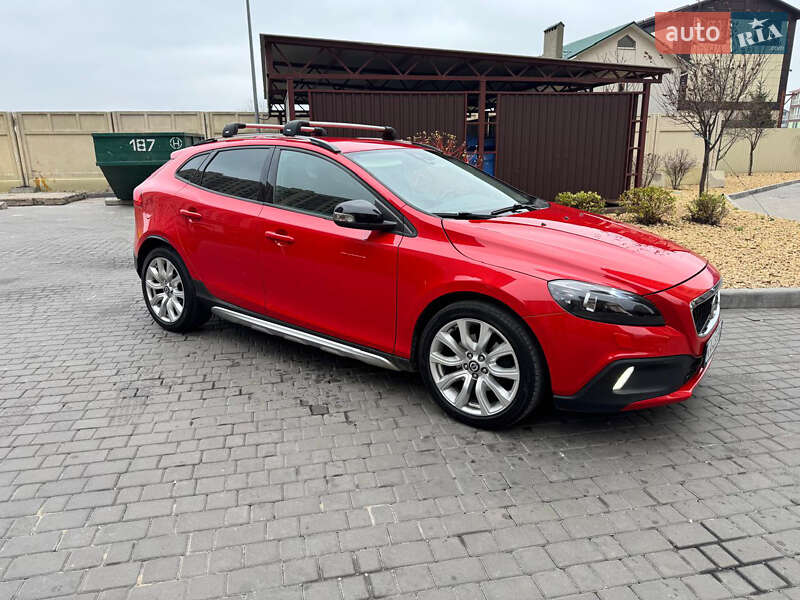 Хэтчбек Volvo V40 Cross Country 2013 в Одессе фото Хэтчбек Volvo V40 Cross Country 2013 в Одессе