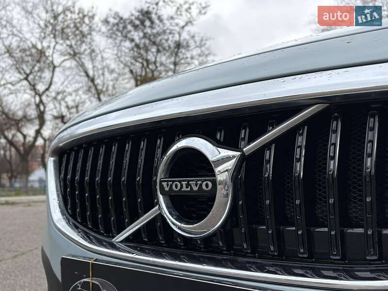 Хетчбек Volvo V40 Cross Country 2017 в Миколаєві