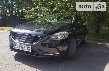 Хэтчбек Volvo V40 2014 в Бродах