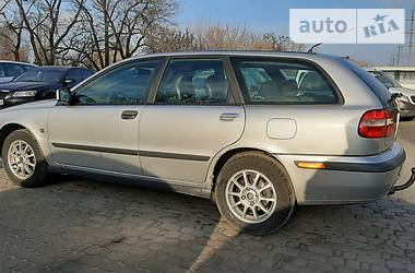 Универсал Volvo V40 2002 в Херсоне