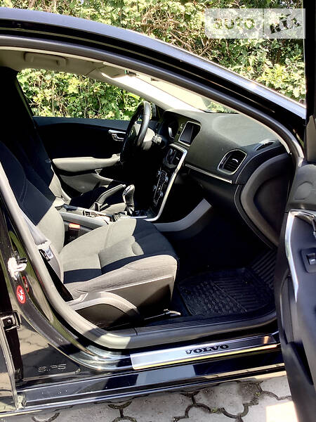 Хэтчбек Volvo V40 2013 в Владимире