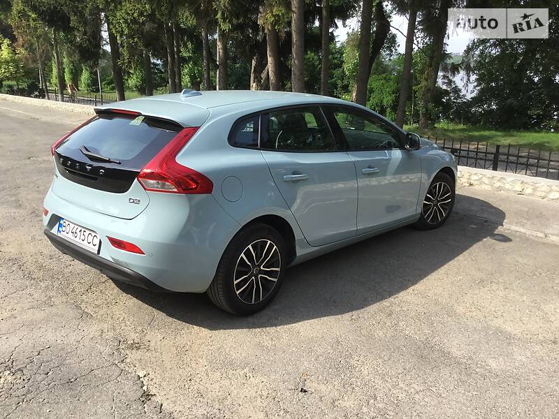 Хетчбек Volvo V40 2016 в Тернополі фото 15 Хетчбек Volvo V40 2016 в Тернополі