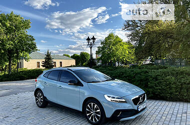 Хетчбек Volvo V40 2019 в Києві