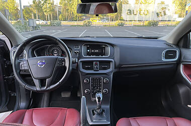 Хетчбек Volvo V40 2015 в Києві