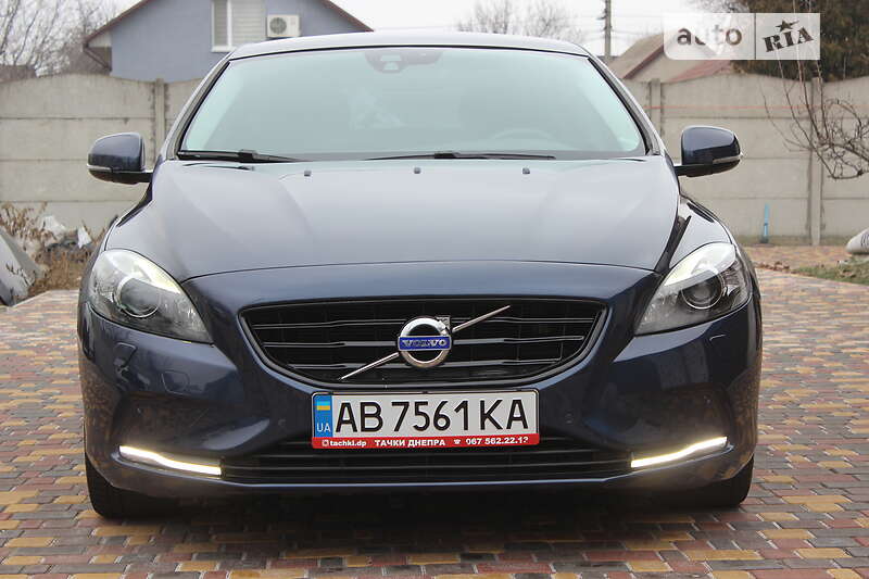 Хетчбек Volvo V40 2015 в Дніпрі фото 14 Хетчбек Volvo V40 2015 в Дніпрі