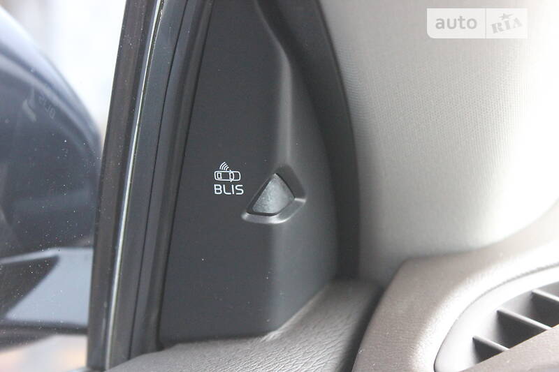 Хетчбек Volvo V40 2015 в Дніпрі фото 50 Хетчбек Volvo V40 2015 в Дніпрі