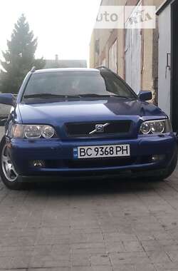 Універсал Volvo V40 2000 в Львові
