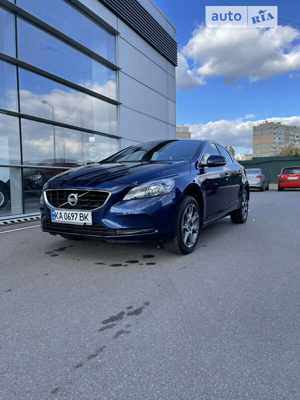 AUTO.RIA – Продам Вольво В40 2015 (KA0697BK) дизель 2.0 хетчбек бу у ...