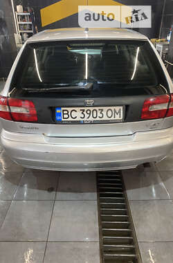 Универсал Volvo V40 2003 в Львове