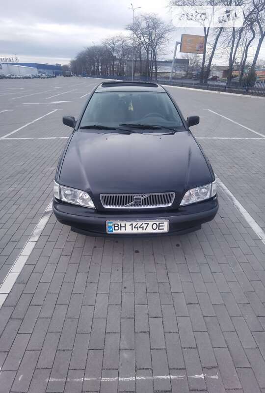 Універсал Volvo V40 1998 в Одесі