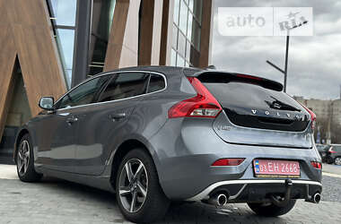 Хэтчбек Volvo V40 2015 в Луцке