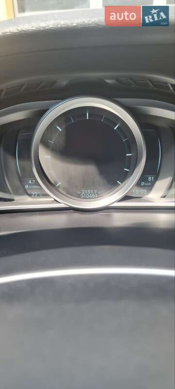 Хэтчбек Volvo V40 2013 в Маневичах