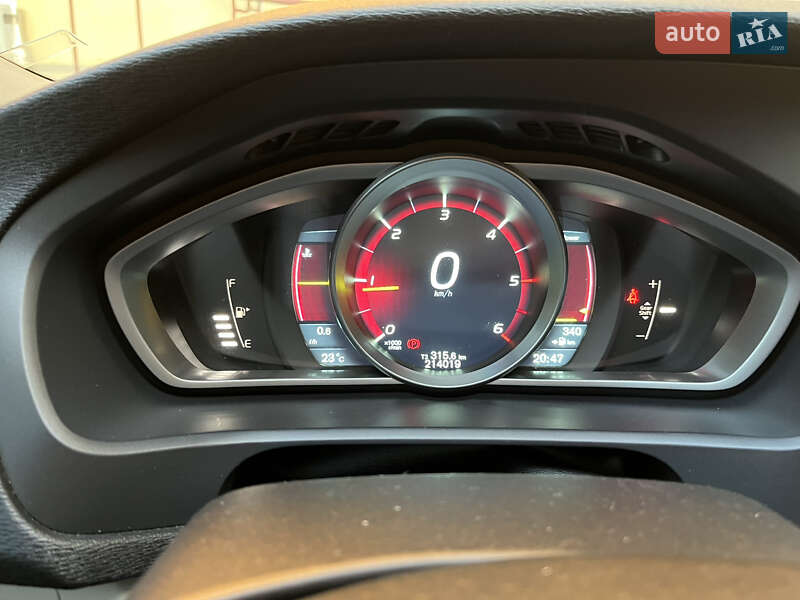 Хэтчбек Volvo V40 2013 в Львове