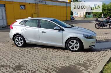 Хетчбек Volvo V40 2015 в Дубні