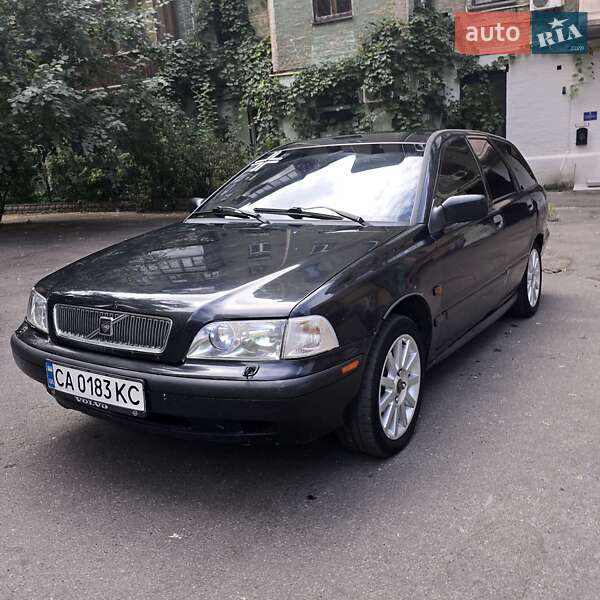 Volvo V40 1997