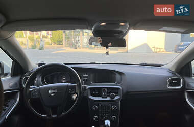 Хэтчбек Volvo V40 2013 в Киеве