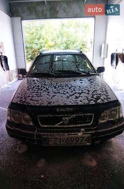 Универсал Volvo V40 1996 в 