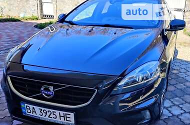 Хэтчбек Volvo V40 2015 в Кропивницком