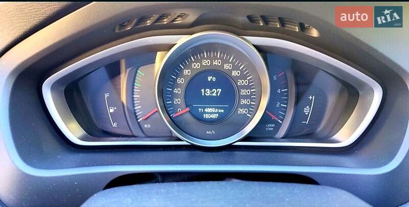 Хетчбек Volvo V40 2015 в Кропивницькому