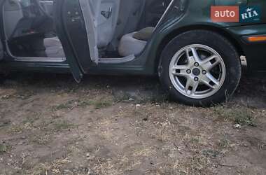 Универсал Volvo V40 1998 в 
