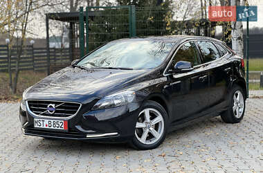 Хэтчбек Volvo V40 2013 в Стрые