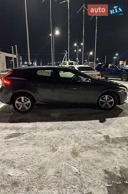 Хэтчбек Volvo V40 2013 в Луцке