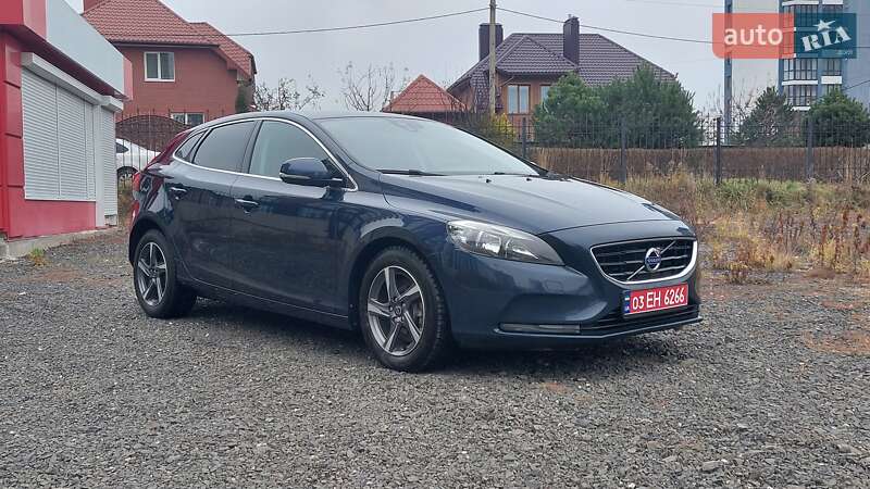 Хетчбек Volvo V40 2014 в Луцьку