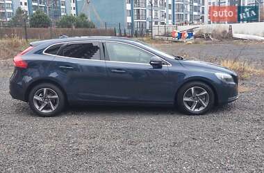 Хетчбек Volvo V40 2014 в Луцьку