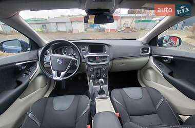 Хетчбек Volvo V40 2014 в Луцьку