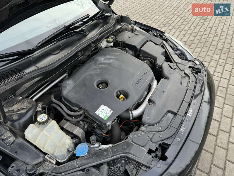 Хэтчбек Volvo V40 2013 в Коломые