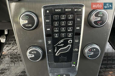 Хэтчбек Volvo V40 2013 в 