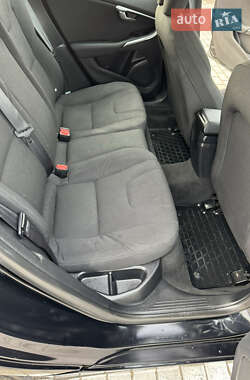 Хэтчбек Volvo V40 2013 в 