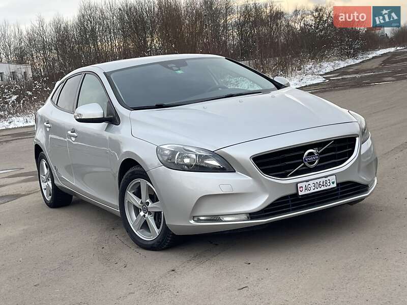 Хетчбек Volvo V40 2012 в Трускавці