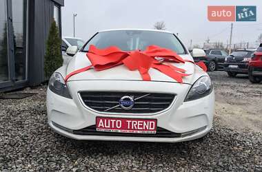 Хетчбек Volvo V40 2014 в Львові