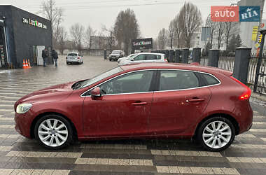 Хетчбек Volvo V40 2012 в Львові