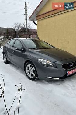 Хэтчбек Volvo V40 2013 в Луцке