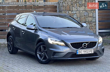 Хетчбек Volvo V40 2017 в Стрию