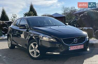 Хетчбек Volvo V40 2014 в Стрию