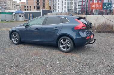 Хэтчбек Volvo V40 2014 в Луцке