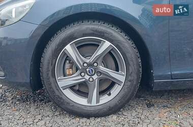 Хэтчбек Volvo V40 2014 в Луцке