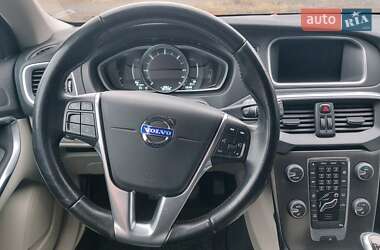 Хэтчбек Volvo V40 2014 в Луцке