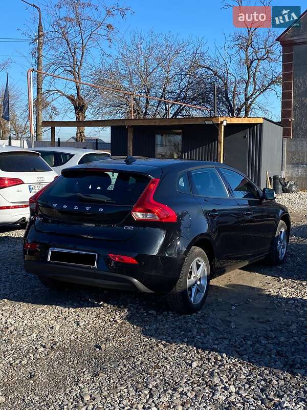 Хэтчбек Volvo V40 2016 в Кривом Роге