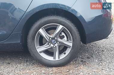 Хэтчбек Volvo V40 2014 в 