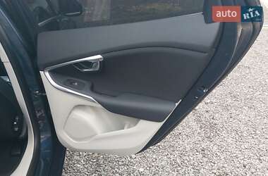 Хэтчбек Volvo V40 2014 в 