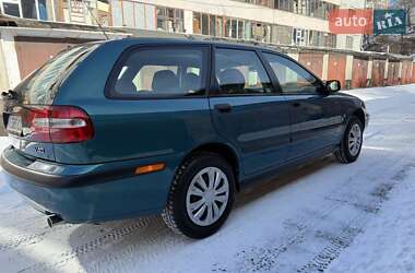 Универсал Volvo V40 2001 в 