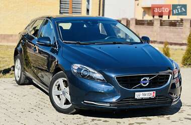 Хэтчбек Volvo V40 2014 в Стрые