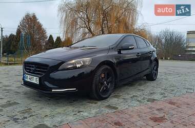 Хетчбек Volvo V40 2013 в Рівному